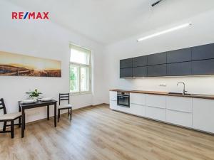 Pronájem bytu 2+kk, Praha - Vinohrady, Dykova, 50 m2