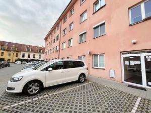 Pronájem bytu 2+kk, Šestajovice, Komenského, 41 m2