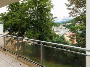 Prodej bytu 3+kk, Karlovy Vary, Libušina