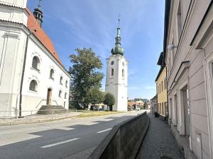 Pronájem obchodního prostoru, Pelhřimov, Svatovítské náměstí