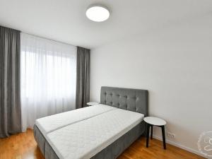 Pronájem bytu 2+kk, Praha - Hloubětín, Waltariho, 56 m2