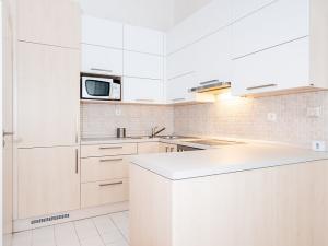 Pronájem bytu 2+kk, Praha - Žižkov, U kněžské louky, 41 m2