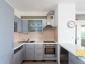 Prodej bytu 3+kk, Praha - Strašnice, Názovská, 89 m2