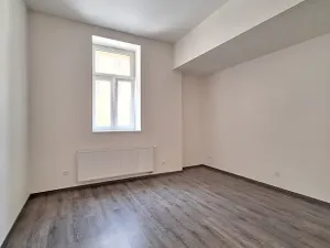 Pronájem bytu 2+kk, Praha - Holešovice, Na Maninách, 53 m2