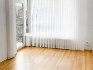 Pronájem bytu 3+kk, Praha - Vysočany, Kabešova, 80 m2