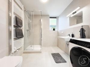 Pronájem bytu 2+kk, Praha - Hloubětín, Laponská, 56 m2