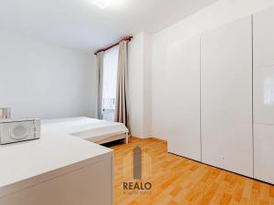 Pronájem bytu 2+kk, Jihlava, Joštova, 58 m2