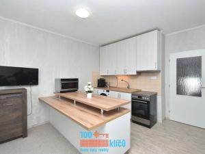 Prodej bytu 2+kk, Praha - Troja, Hnězdenská, 44 m2