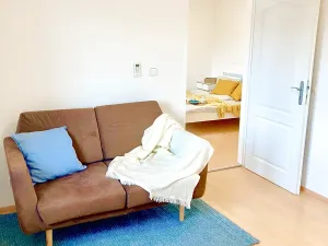 Pronájem bytu 2+kk, Praha - Hostivař, Dolnoměcholupská, 47 m2