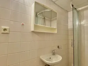 Pronájem bytu 2+kk, Praha - Bubeneč, Národní obrany, 42 m2