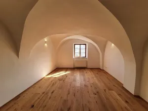 Pronájem bytu 2+1, Jihlava, Masarykovo náměstí, 60 m2