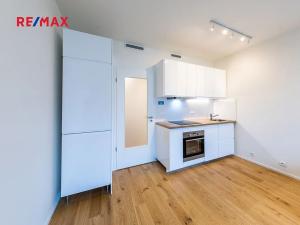 Prodej bytu 1+kk, Praha - Strašnice, Ramonova, 34 m2