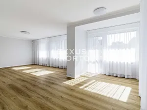 Pronájem vily, Praha - Nebušice, K vinicím, 240 m2