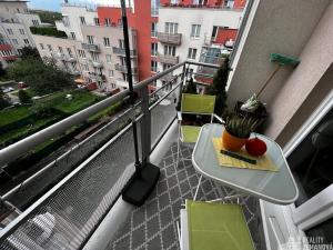 Pronájem bytu 3+kk, Praha - Záběhlice, Velenovského, 80 m2