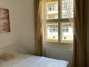 Pronájem bytu 1+1, Praha - Dejvice, Studentská, 30 m2