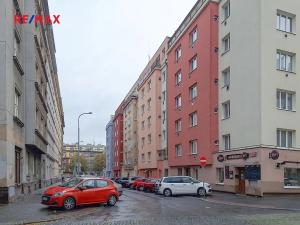 Pronájem bytu 2+kk, Praha - Žižkov, Viklefova, 47 m2