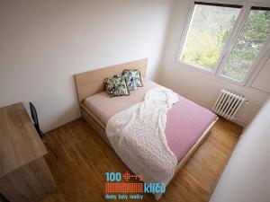 Pronájem bytu 2+kk, Praha - Smíchov, Na pláni, 45 m2