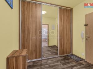 Prodej bytu 2+kk, Praha - Prosek, Kytlická, 52 m2