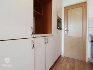 Pronájem bytu 4+kk, Praha - Bohnice, Feřtekova, 78 m2