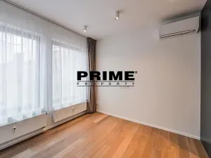 Pronájem bytu 3+kk, Praha - Vinohrady, náměstí Jiřího z Poděbrad, 156 m2