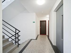 Pronájem bytu 1+kk, Praha - Košíře, Starokošířská, 30 m2