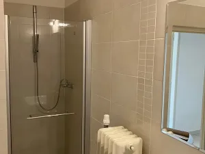 Pronájem bytu 5+kk, Praha - Bubeneč, Národní obrany, 74 m2