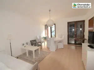 Prodej bytu 3+1, Novi Vinodolski, Chorvatsko, 75 m2