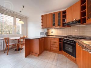 Pronájem bytu 3+kk, Praha - Kobylisy, Famfulíkova, 73 m2