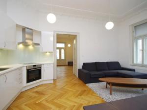 Pronájem bytu 3+kk, Praha - Vinohrady, 94 m2