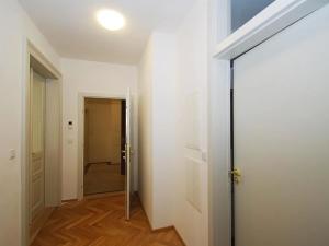 Pronájem bytu 3+kk, Praha - Vinohrady, 94 m2