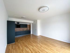 Pronájem bytu 2+kk, Praha - Holešovice, Na Maninách, 58 m2