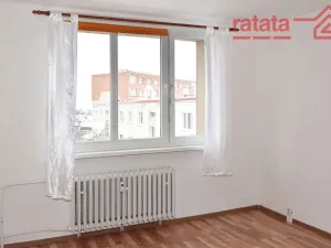 Pronájem bytu 2+1, Chomutov, Blatenská, 56 m2