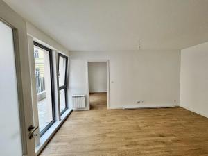 Pronájem bytu 2+kk, Praha - Vinohrady, Varšavská, 50 m2