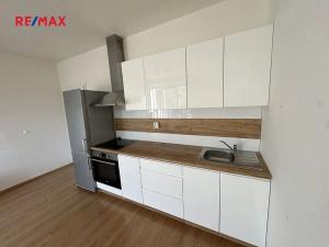 Pronájem bytu 3+kk, Kladno, Jaroslava Holečka, 72 m2