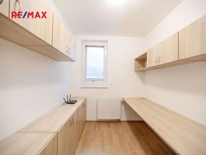 Pronájem bytu 5+kk, Praha - Ďáblice, Nad Akcízem, 104 m2