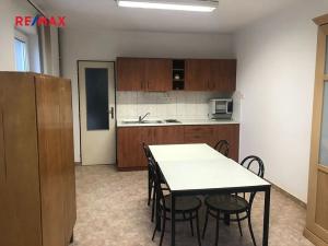 Prodej komerční nemovitosti, Hracholusky, 460 m2