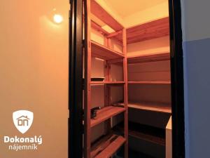 Pronájem bytu 1+kk, Slaný, Arbesova, 43 m2