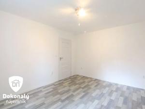 Pronájem bytu 2+kk, Kladno, Vodárenská, 37 m2