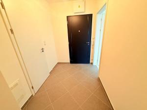 Prodej bytu 1+kk, Praha - Dolní Měcholupy, Kardausova, 31 m2