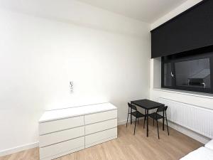 Pronájem bytu 1+kk, Praha - Hloubětín, Poděbradská, 27 m2