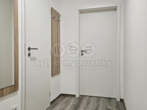 Pronájem bytu 1+kk, Olomouc - Neředín, Frištenského, 33 m2