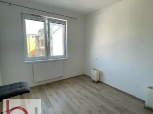 Pronájem bytu 2+kk, České Budějovice, J. Š. Baara, 40 m2