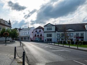 Pronájem komerční nemovitosti, Podbořany, Přátelství, 196 m2