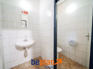 Pronájem obchodního prostoru, Praha - Vysočany, Kolbenova, 30 m2