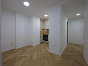 Pronájem bytu 2+kk, Praha - Vršovice, Karpatská, 91 m2