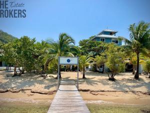 Prodej rodinného domu, Camp Bay, José Santos Guardiola, Honduras, 511 m2