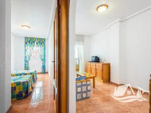 Prodej bytu 3+kk, Torrevieja, Španělsko, 64 m2