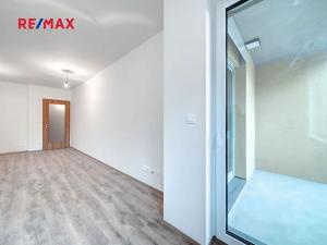 Pronájem bytu 2+kk, Liberec, Švermova, 66 m2