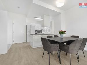 Prodej bytu 2+kk, Praha, Pacholíkova, 73 m2