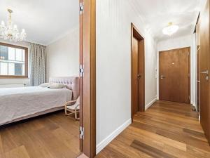 Pronájem bytu 3+kk, Praha - Bubeneč, Charlese de Gaulla, 83 m2